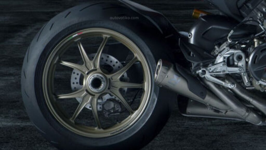 Ducati Streetfighter V4